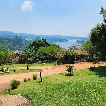 Da Gama Lake Cottages - Coral Tree And Cormorant Cottages White River Εξωτερικό φωτογραφία