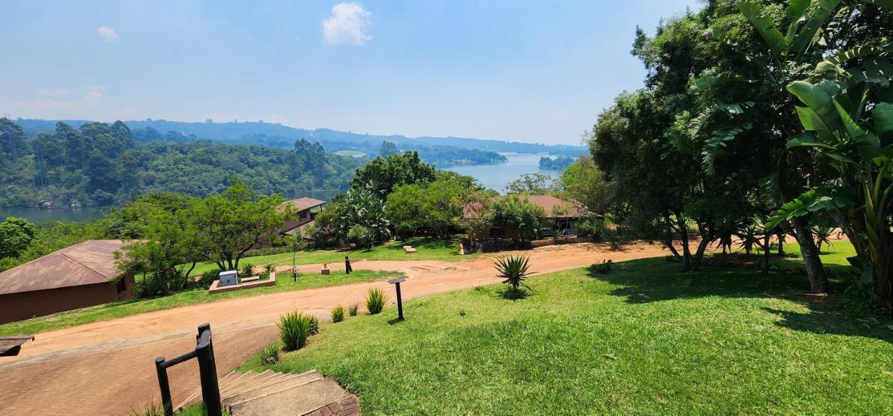 Da Gama Lake Cottages - Coral Tree And Cormorant Cottages White River Εξωτερικό φωτογραφία