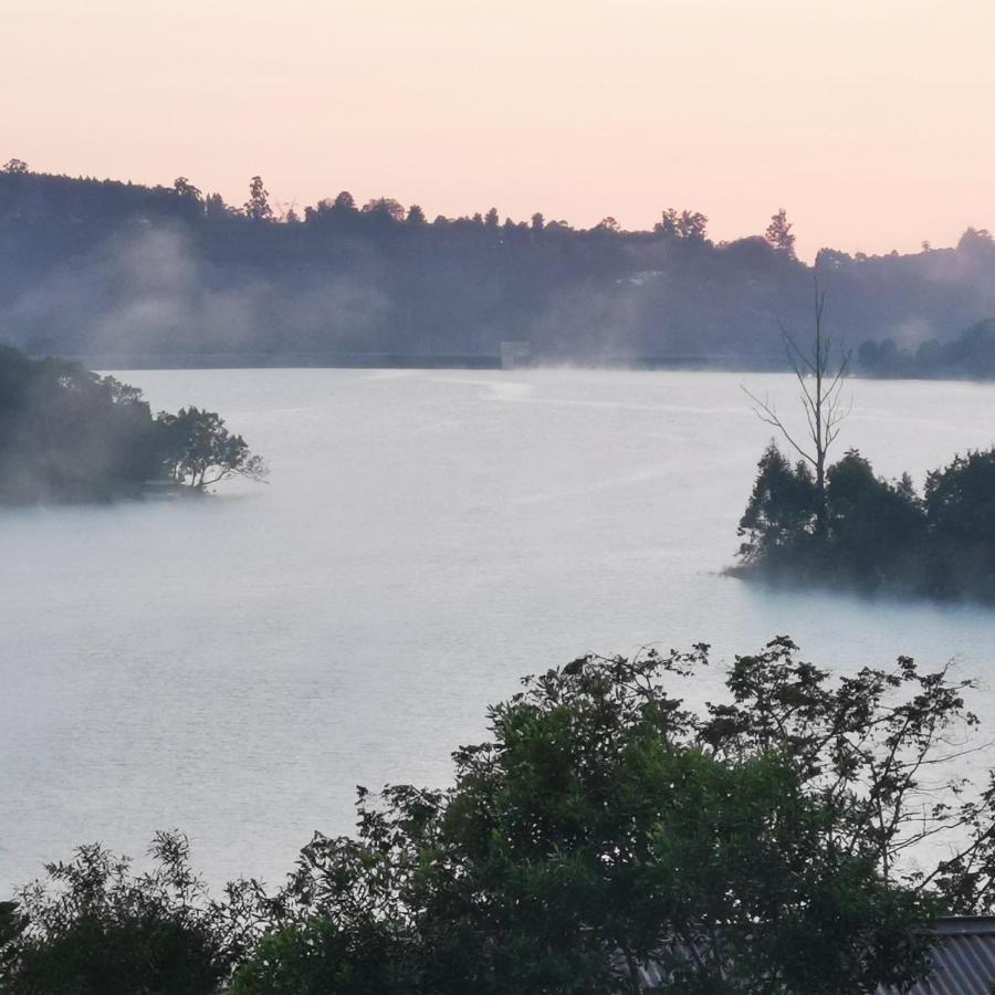 Da Gama Lake Cottages - Coral Tree And Cormorant Cottages White River Εξωτερικό φωτογραφία